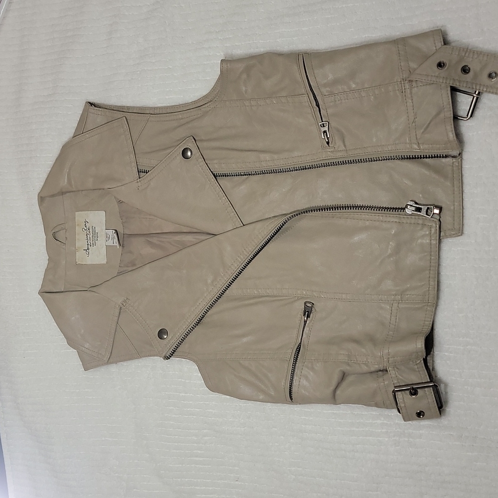American Rag Cie, Taupe leather vest, Medium,